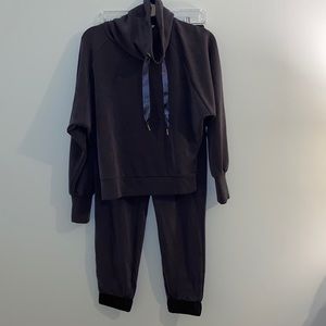 Express sweatshirt sweatpant set